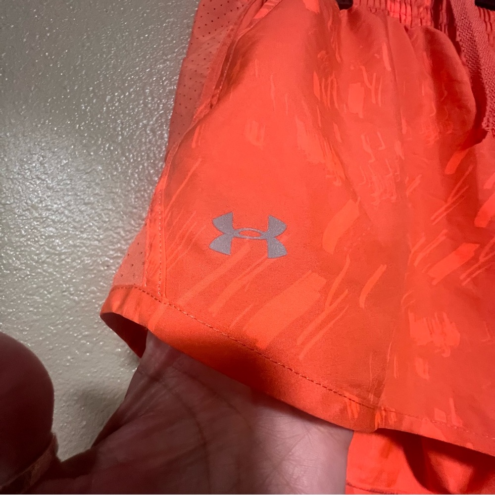 UNDER ARMOUR FLY-BY SHORT Quick Dry Lightweight Running Activewear Gym Workout - Picture 3 of 11